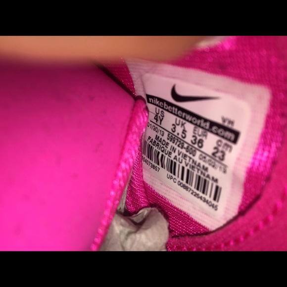 Nike Roshe Run Pink - Picture 4 of 7